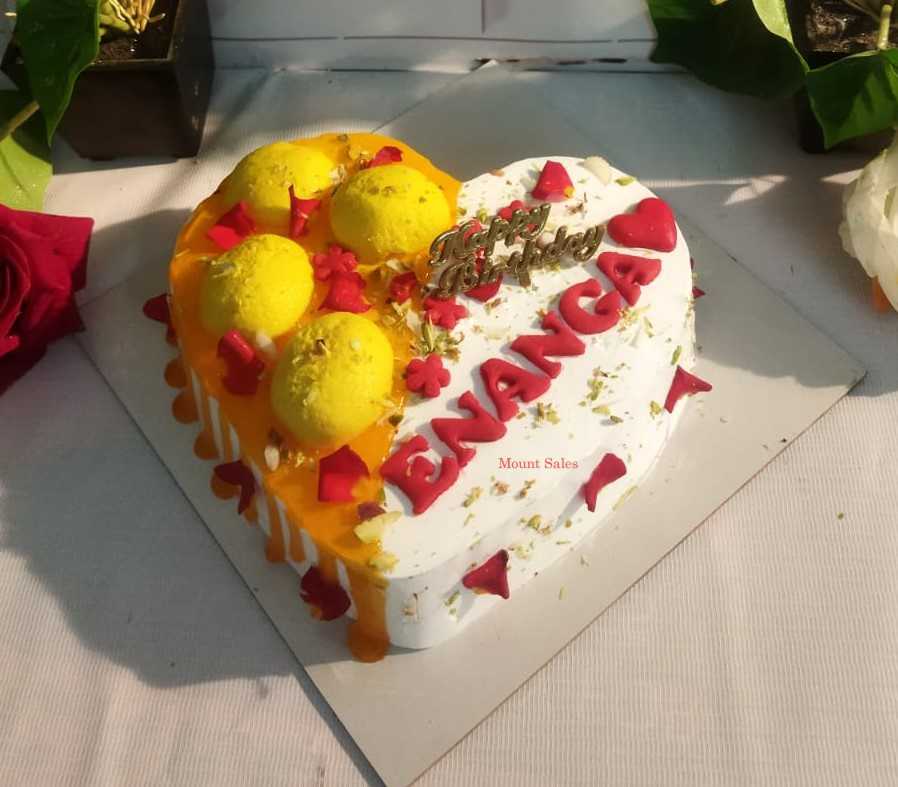 Premium RED N White Velvet Cake